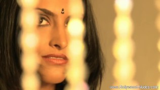 Seducing You With Her Indian Beauty